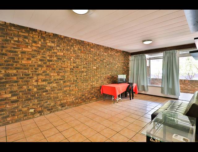 1.5 BEDROOM FLAT SOLD IN WAVERLEY